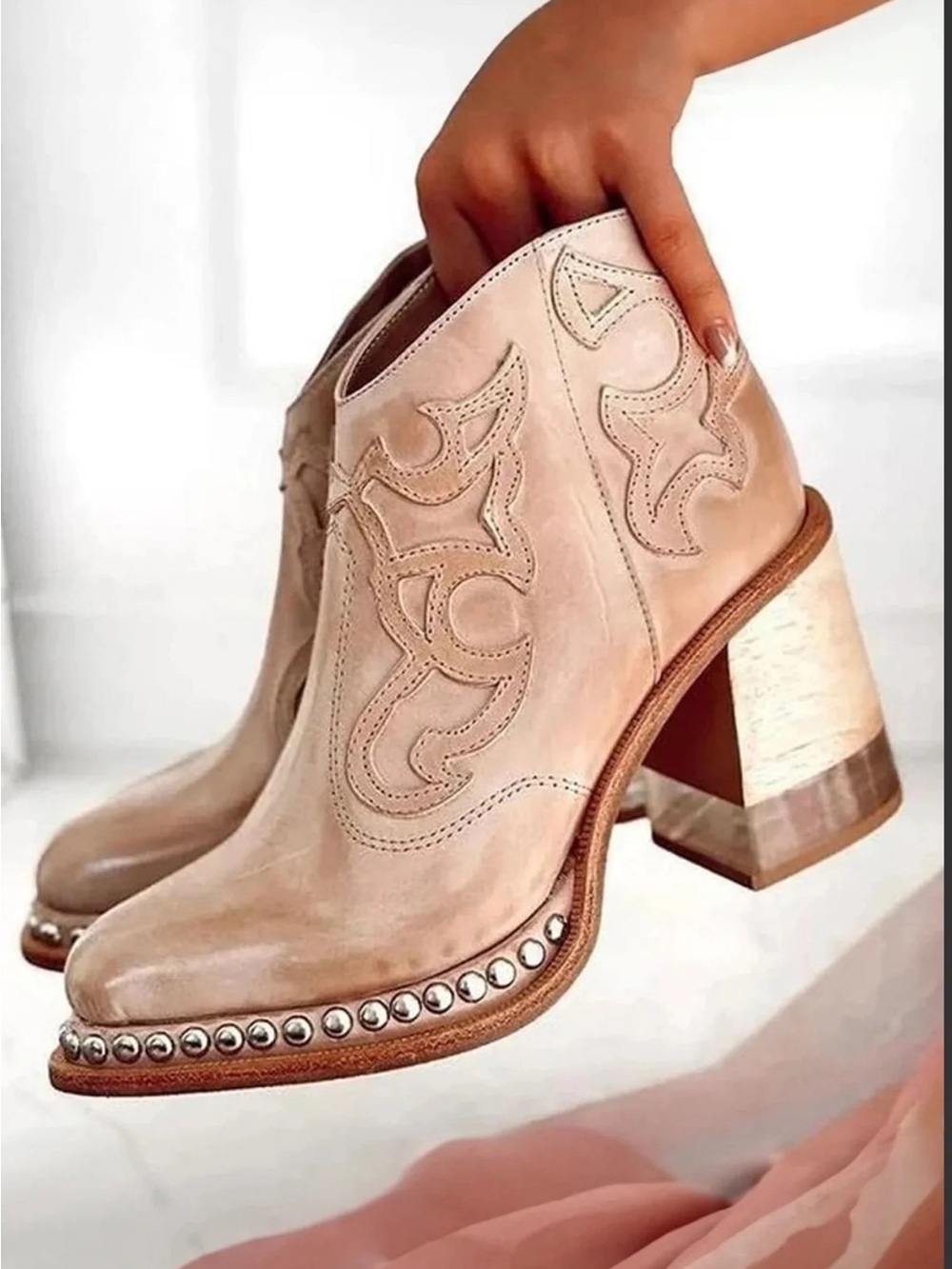 Women’s Beige Western-Style Leather Block Heel Booties